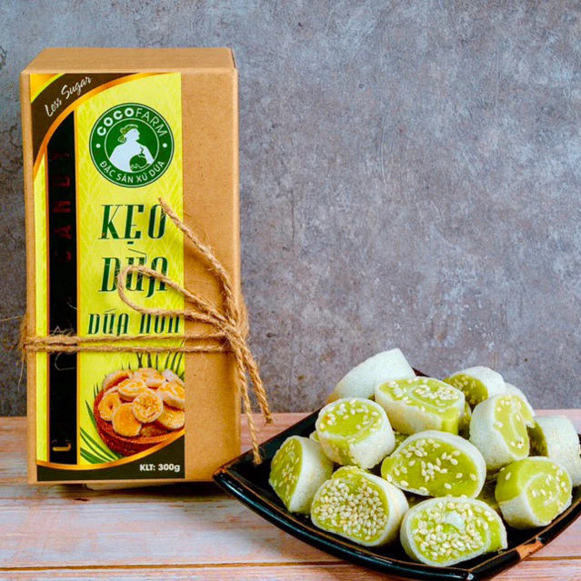 Kẹo Dừa Dứa Non Lá Dứa Cocofarm 300g