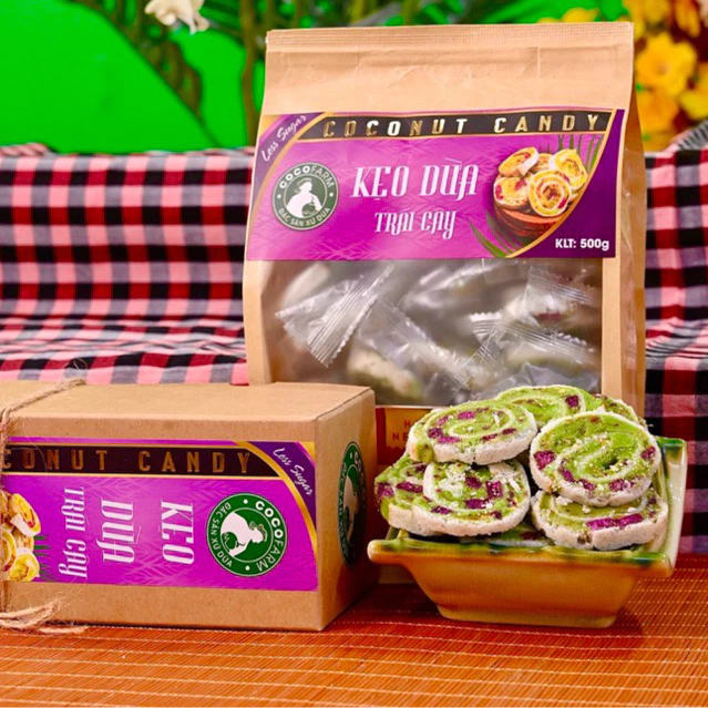 Kẹo dừa trái cây sấy giòn cuộn bánh tráng Cocofarm ít đường hộp 300g